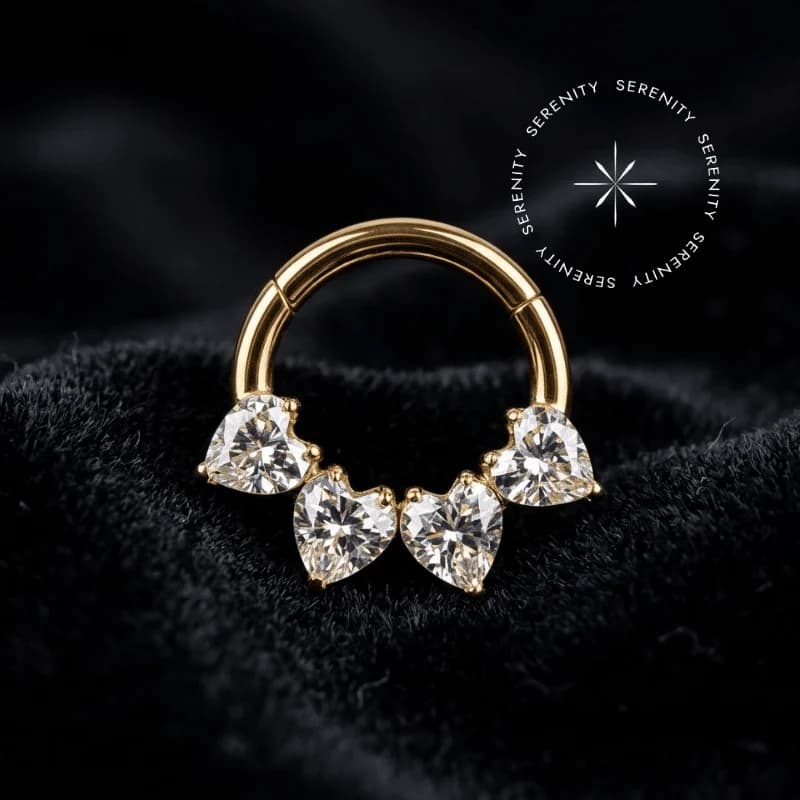 PVD 1087 - Argola Articulada Cravejada com Corações - Titânio Grau Implante (ASTM F136) com Revestimento em Ouro 18k — foto 1