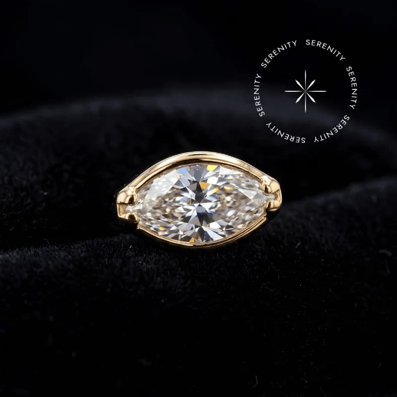 TN883 - Topo Navete Cravejado - Titânio Revestido de Ouro 18k — foto 1