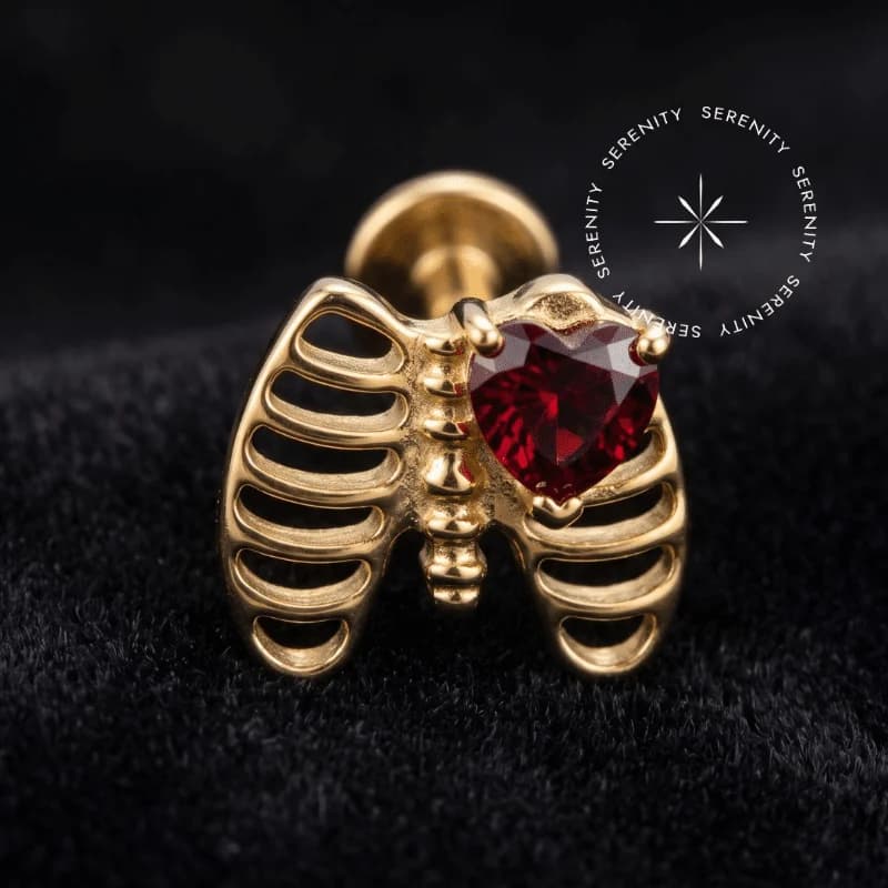 TR 736 - Topo Costela e Coração Cravejado - Titânio Revestido de Ouro 18k — foto 1