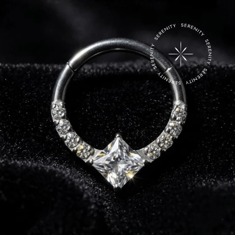 TN1639 - Argola Frontal Cravejada com Zircônia Quadrada - Titânio Grau Implante (ASTM F136) — foto 1