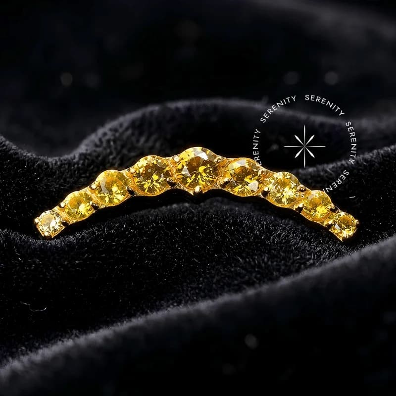 TN2183 - Topo Cluster Amarelo Push Pin - Titânio Revestido de Ouro 18k — foto 1