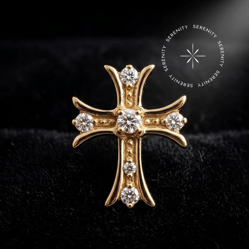 PVD 1509 - Topo Cruz Cravejada 9x7mm - Titânio Revestido de Ouro 18k — foto 1