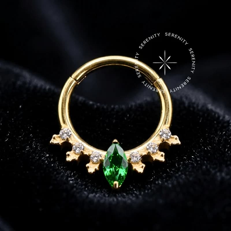 TN1473 - Argola Frontal Esmeralda - Titânio Revestido de Ouro 18k — foto 1