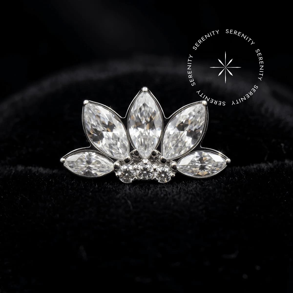 TN455 - Topo Cravejado Flor de Lótus - Titânio Grau Implante (ASTM F136) — foto 1