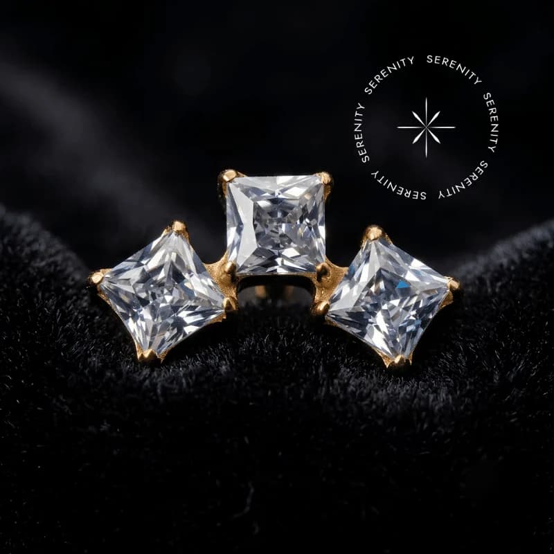 TN2344 - Topo Cluster 3 Zircônias Quadradas - Titânio Revestido de Ouro 18K — foto 1