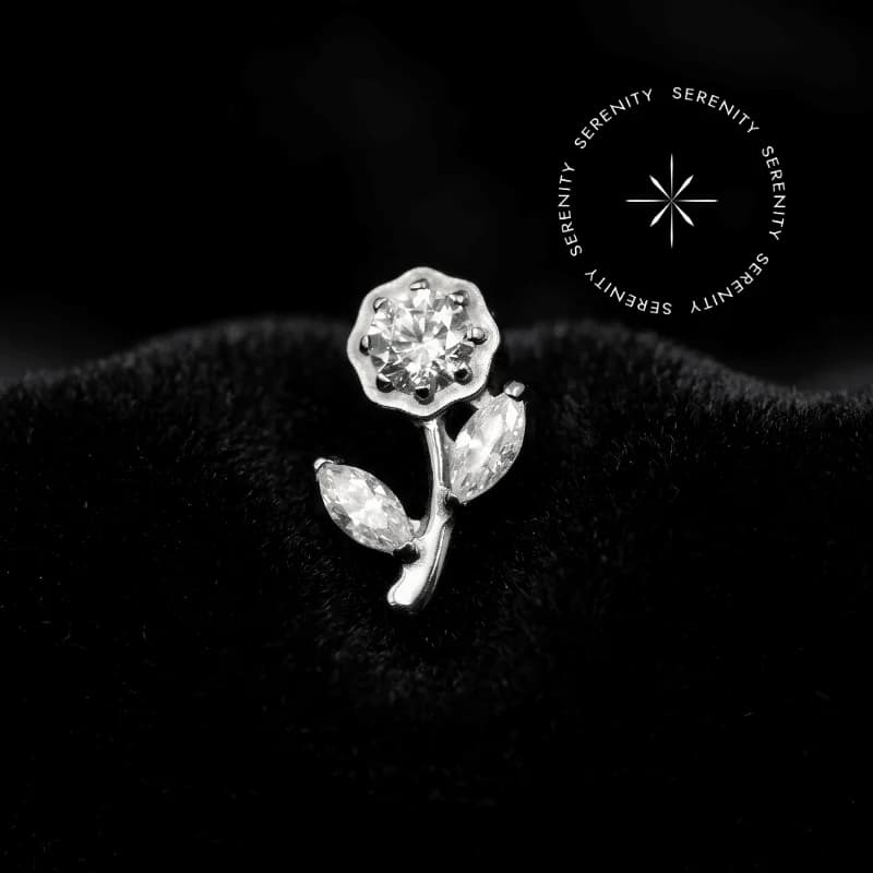 TN983 - Topo Flor com Caule Cravejado - Titânio Grau Implante (ASTM F136) — foto 1