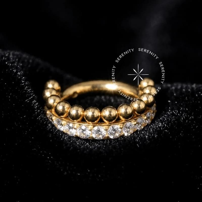TN1071 - Argola Segmentada Cravejada Dupla - Titânio Revestido de Ouro 18k — foto 1