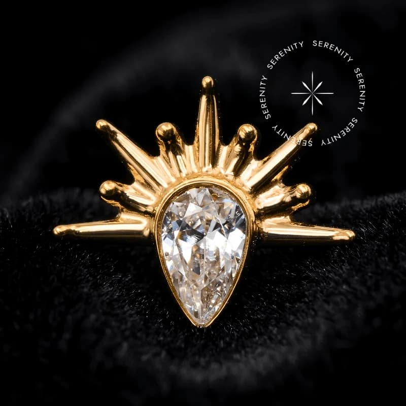 TN1895 - Topo Gota Com Raios - Titânio Revestido de Ouro 18k — foto 1