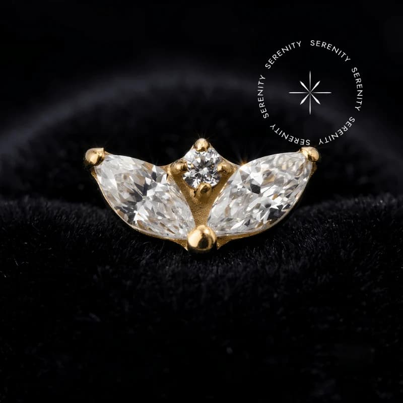 TN2299 - TOPO MINI LÓTUS - TITÂNIO REVESTIDO DE OURO 18K — foto 1