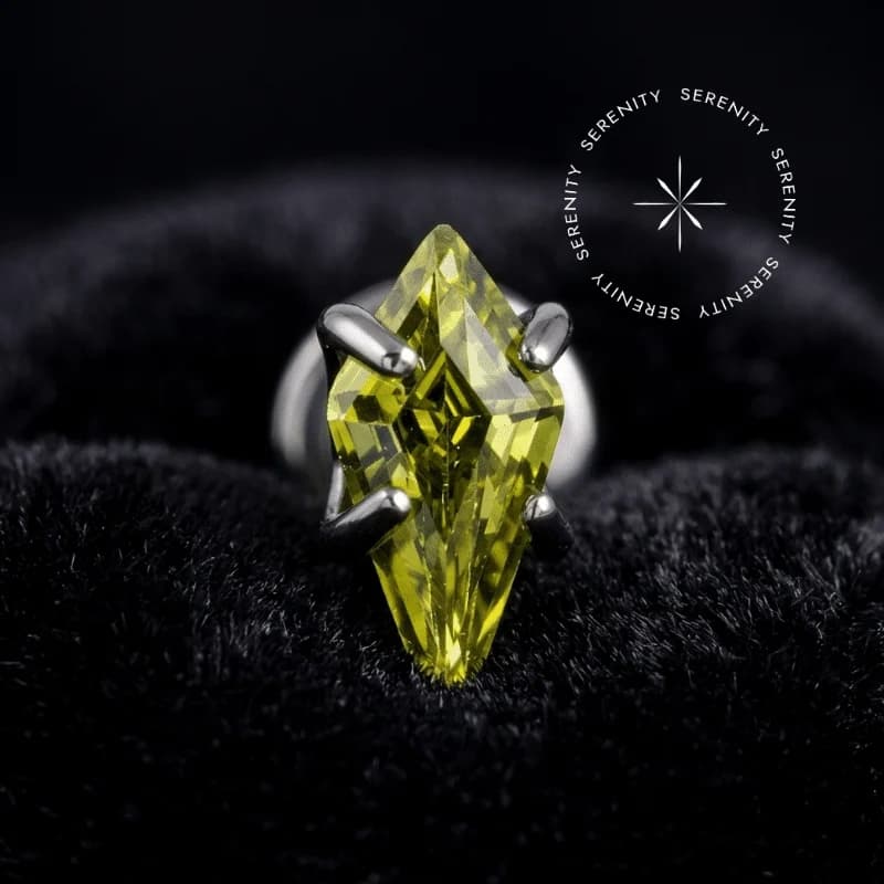 TN1980 - Topo Cravejado Losango Zircônia Dark Peridot - Titânio Grau Implante (ASTM F136) — foto 1