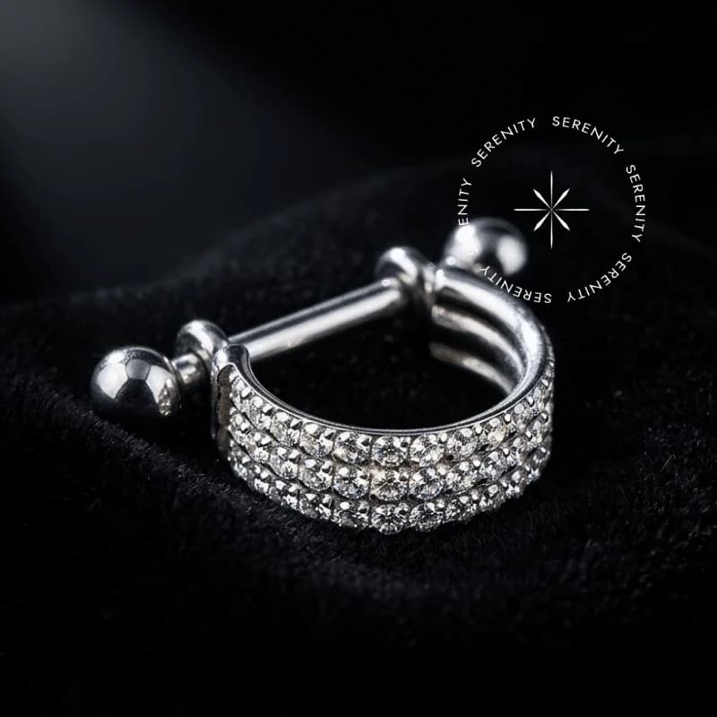 TN656 - Piercing Barbell Escudo Triplo - Titânio Grau Implante (ASTM F136) — foto 1
