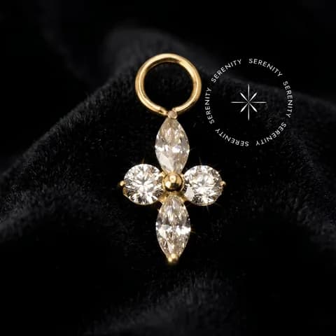 TN1691 - Pingente Trevo Zircônia Premium - Titânio Revestido de Ouro 18k