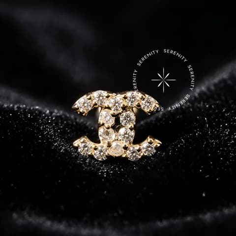 OR38 - Microbell Chanel Cravejado - Ouro 18K Maciço