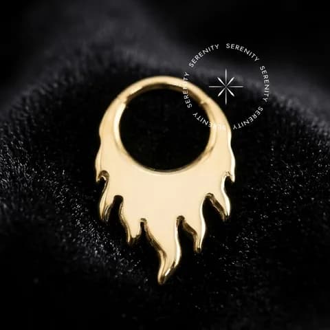 TN1347 - Argola Chamas Frontal - Titânio Revestido de Ouro 18k