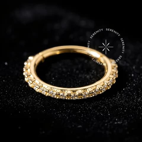 OR63 - Piercing Argola Segmento Cravejada - Ouro 18K Maciço
