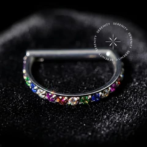 TN383 - Argola D-Ring Clicker Cravejada Rainbow - Titânio Grau Implante (ASTM F136)