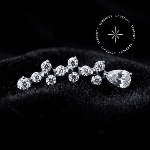 TN2262 - Topo Cluster 3 Trinitys e Gota Cravejado - Titânio Grau Implante (ASTM F136)