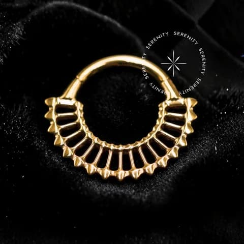 TN1414 - Argola Frontal Egípcia - Titânio Revestido de Ouro 18k