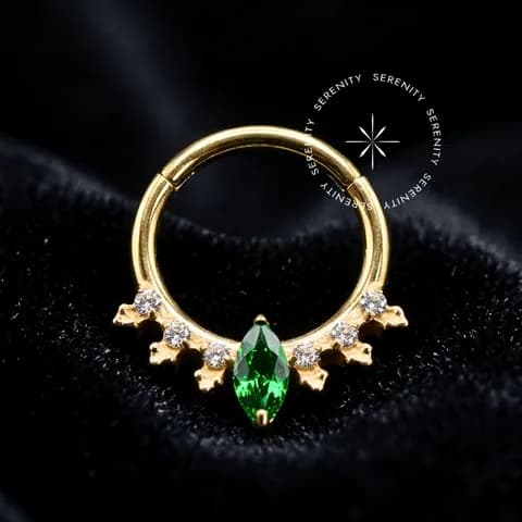 TN1473 - Argola Frontal Esmeralda - Titânio Revestido de Ouro 18k