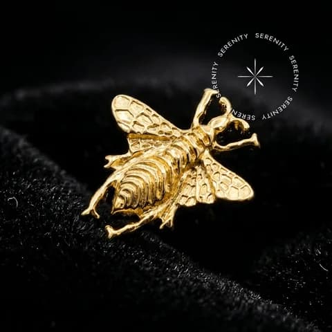 TN948 - Topo Abelha - Titânio Revestido de Ouro 18k