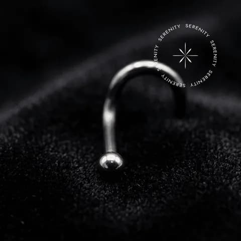 TN187 - Nostril Anzol Clássico com Esfera - Titânio Grau Implante (ASTM F136)