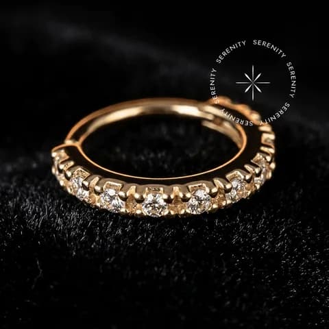 OR02 - Argola Torção Cravejada - Ouro 18K Maciço