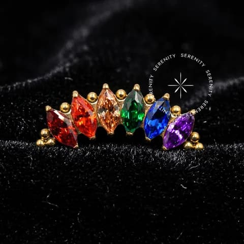 TN667 - Topo Cluster Navetes Colors - Titânio Revestido de Ouro 18k