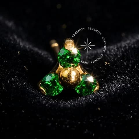TN1982 - Topo Trinity Verde Esmeralda Push Pin - Titânio Revestido de Ouro 18k