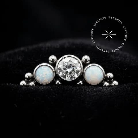 TN1792 - Topo Cluster Cravejado com Opalas Esféricas e Zircônia Central - Titânio Grau Implante (ASTM F136)