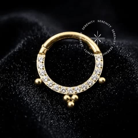 TN585 - Argola Frontal 3 Esferas - Titânio Revestido de Ouro 18k