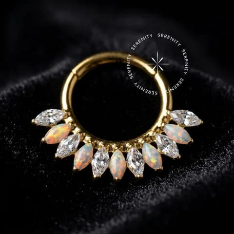TN1127 - Argola Frontal Navetes Opala Cultivada em Laboratório - Titânio Revestido de Ouro 18k