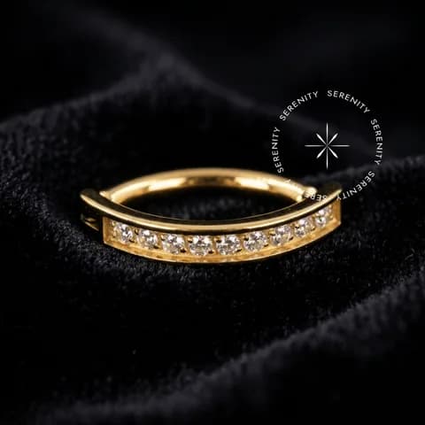 TN844 - Piercing Umbigo Belly Clicker Cravejado - Titânio Revestido de Ouro 18k