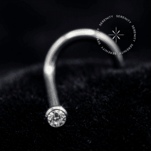 Piercing Nostril Cravejado em Titânio