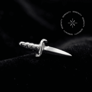 Piercing Topo Adaga para Orelha em Titânio