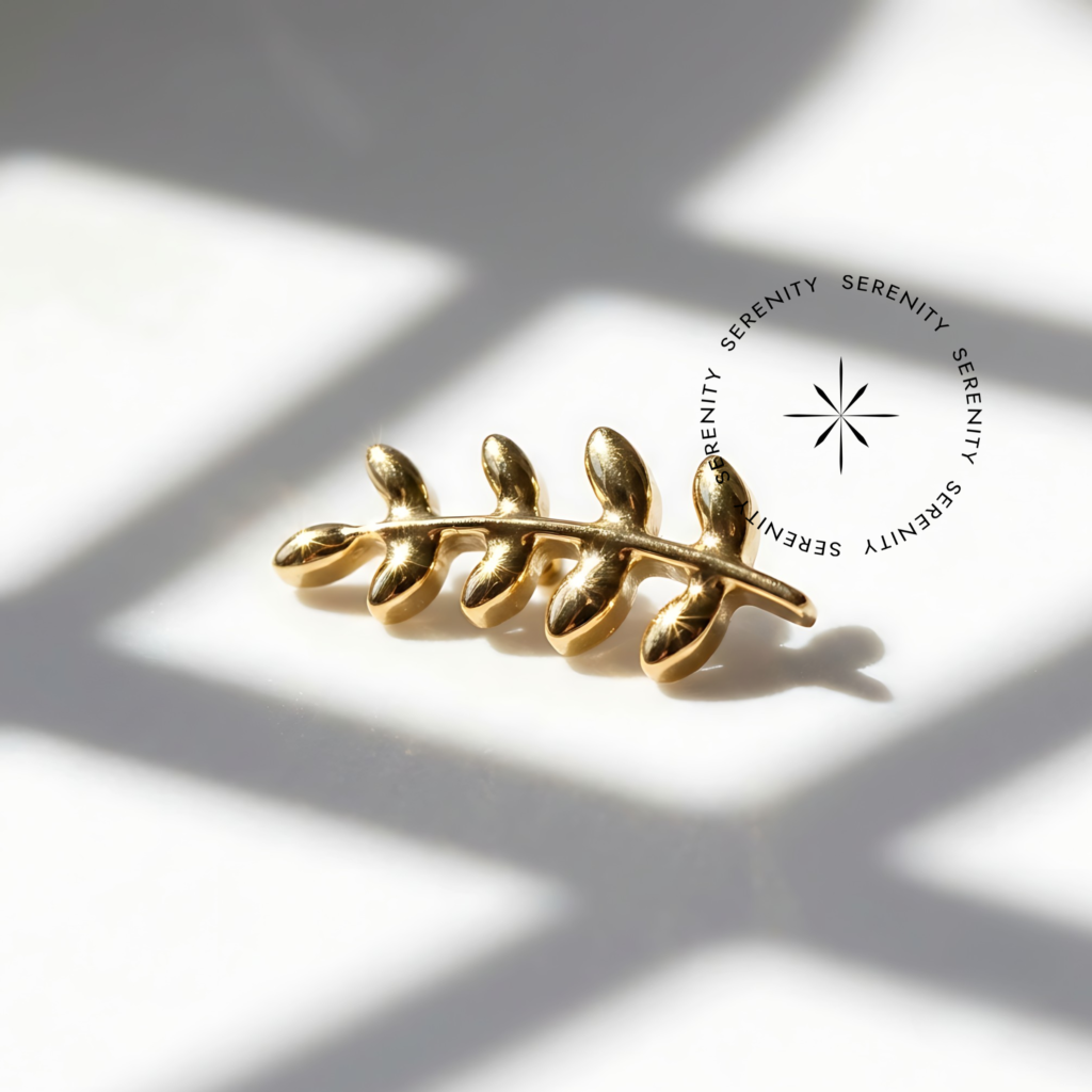 Piercing Topo Galho Folhas Lisas Titânio e Ouro 18k