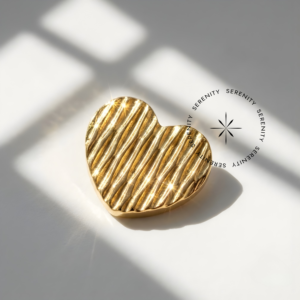 Piercing Topo Coração Texturizado Titânio e Ouro 18k