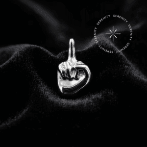 Piercing Topo Dedo do Meio em Titânio
