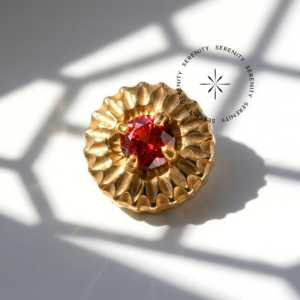 Piercing Topo Girassol Zircônia Garnet Titânio e Ouro 18k
