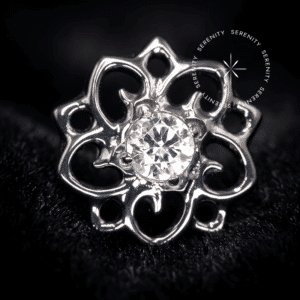 Piercing Topo Flor de Lótus em Titânio