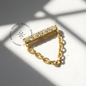 Piercing Topo Barra Cravejada com Corrente Titânio e Ouro 18k