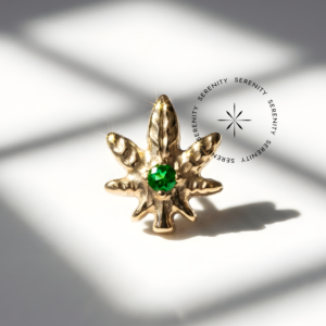 Piercing Topo Cannabis Zircônia Esmeralda Titânio e Ouro 18k