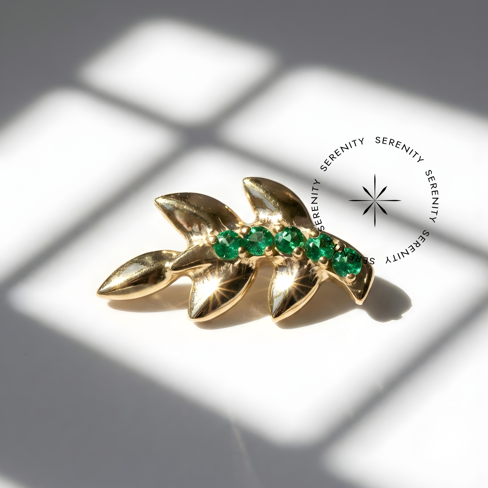 Piercing Topo Galho Palmeira Zircônias Titânio e Ouro 18k