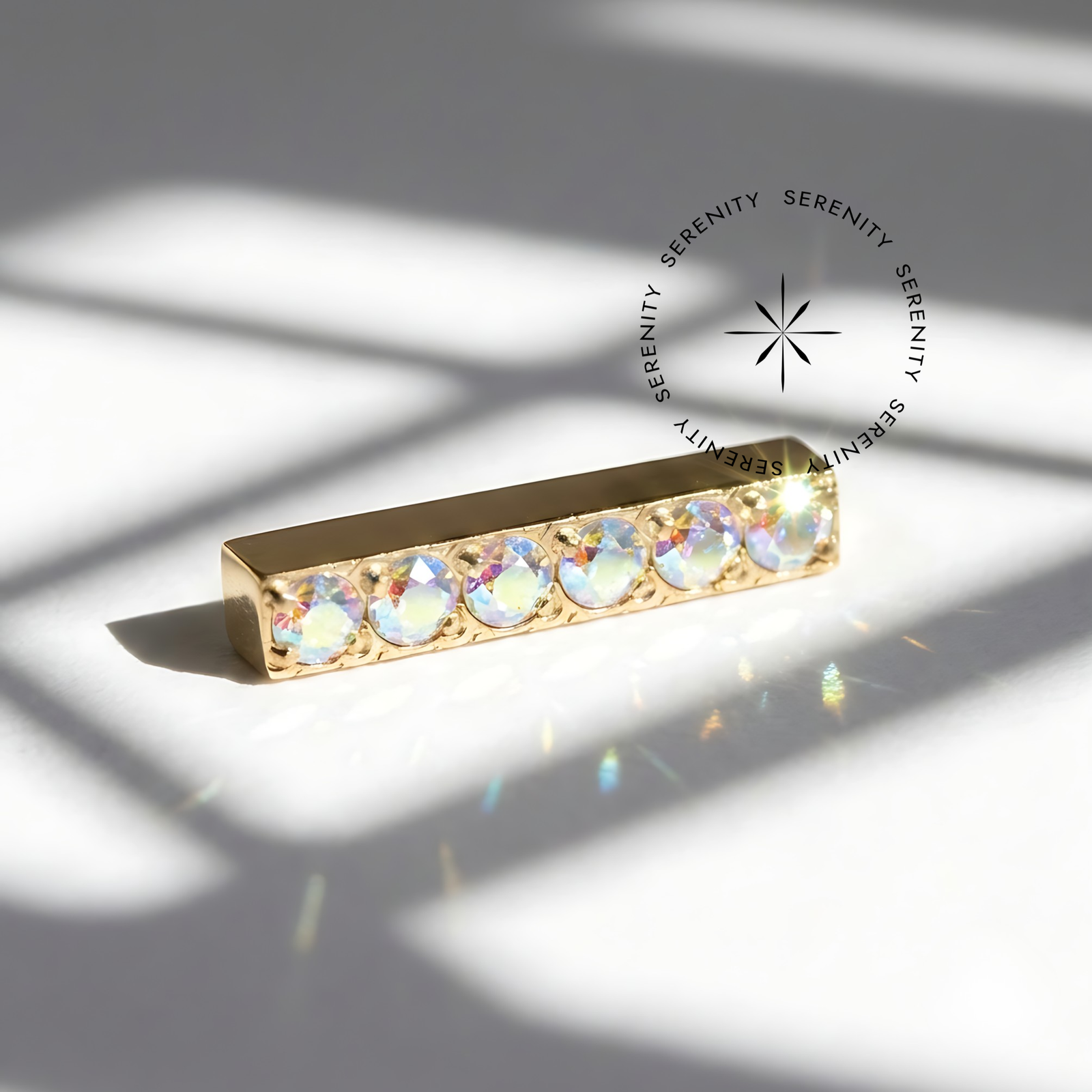 Piercing Topo Barra 6 Zircônias Titânio e Ouro 18k