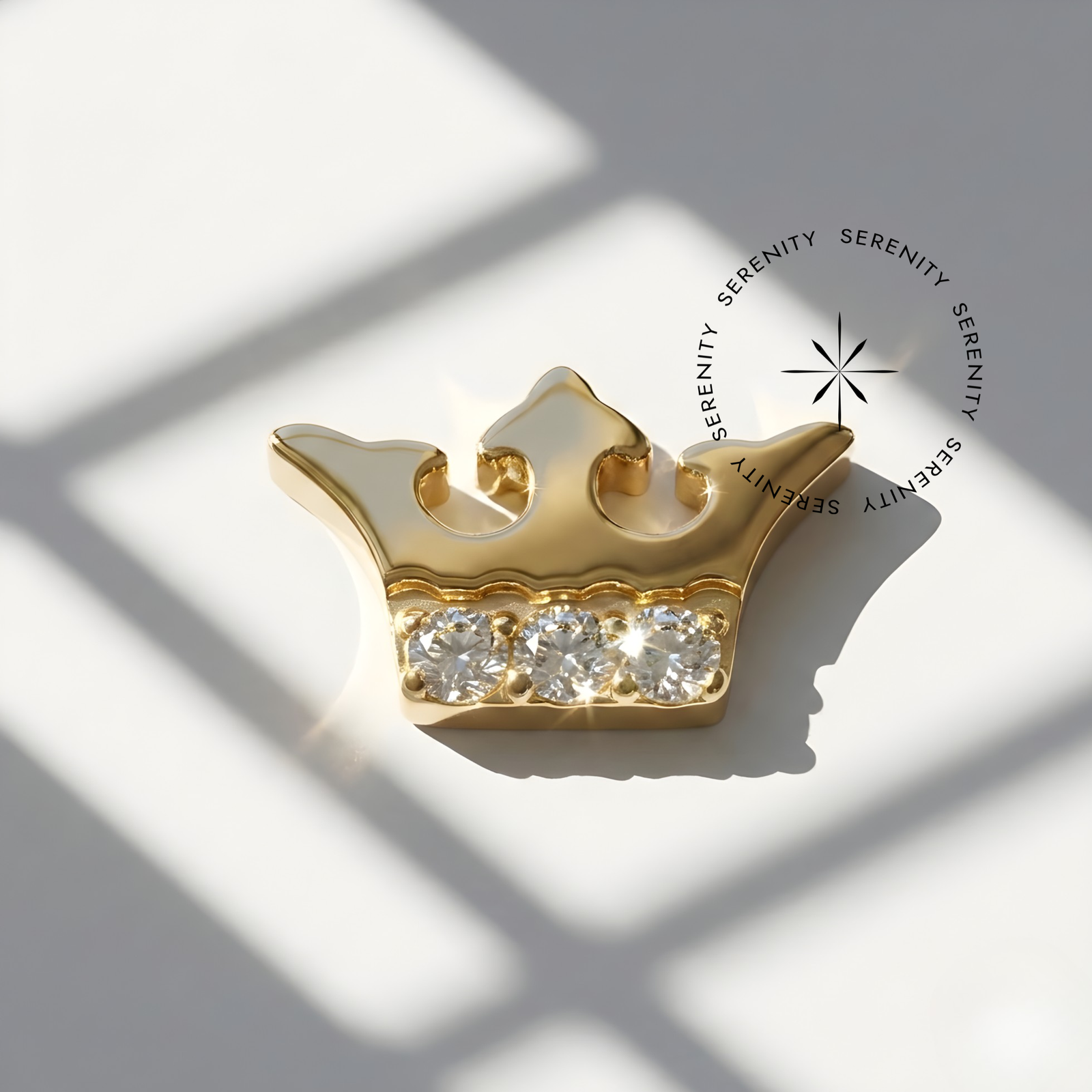 Piercing Topo Coroa Cravejada Titânio e Ouro 18k