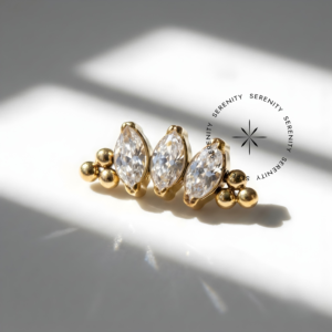 Piercing Topo Cluster 3 Navetes com Esferas Titânio e Ouro 18k