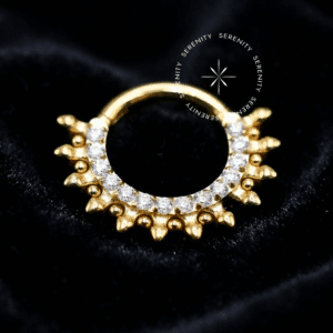 Piercing Argola Frontal Espinhos com zircônias em titânio revestido de ouro 18k para septo e daith.