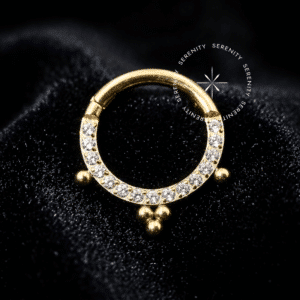 Argola frontal 3 esferas titânio modelo TN585 dourada com zircônias e granulação para septo e daith.