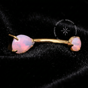 Piercing Umbigo Quartzo Rosa Titânio revestido de ouro 18k em formato de gota, rosca interna.