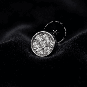 Topo Disco Cravejado Titânio Grau Implante com zircônias e sistema push pin.