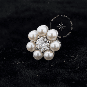 Topo Flor de Pérolas em Titânio Grau Implante com sistema push pin.